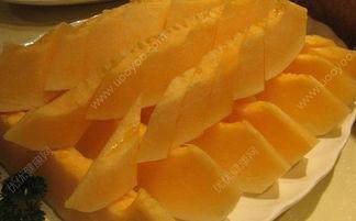 吃哈密瓜后呕吐,哈密瓜美味诱惑背后的呕吐之谜