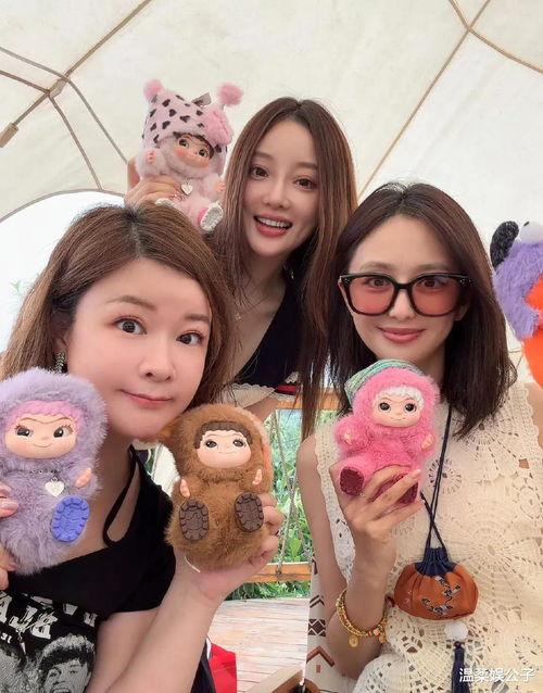 明星吸奶头,揭秘娱乐圈的育儿时尚与争议